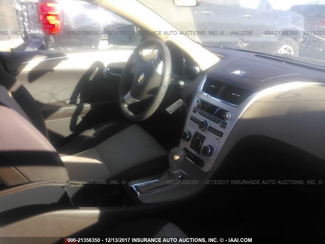 1G1ZA5E17BF135102 - 2011 CHEVROLET MALIBU LS 棕色 照片 5