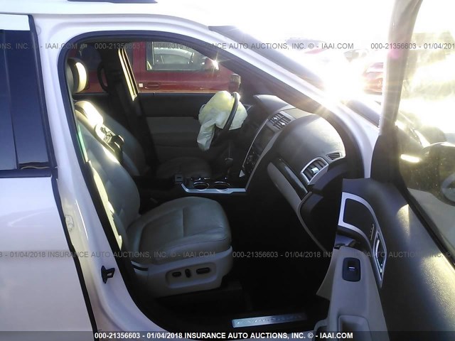 1FMHK8F8XBGA64917 - 2011 FORD EXPLORER LIMITED 白色 照片 5