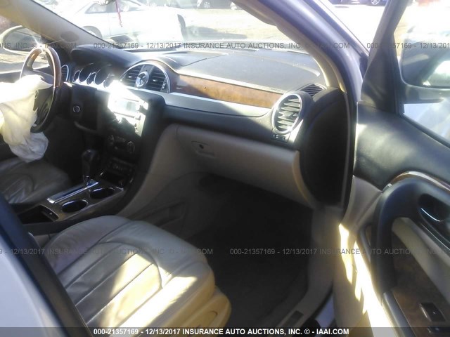5GAEV23D09J156999 - 2009 BUICK ENCLAVE CXL 白色 照片 5