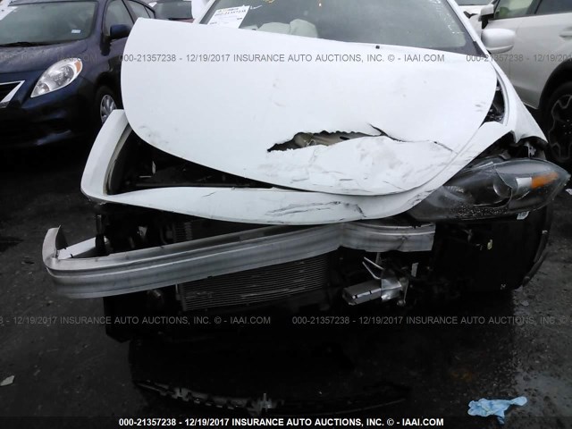 1C3CDFAA0GD516037 - 2016 DODGE DART SE WHITE photo 6