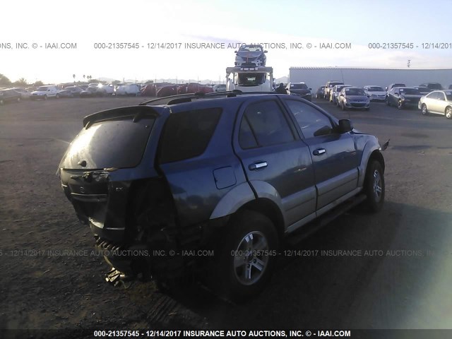 KNDJD733955453051 - 2005 KIA SORENTO EX/LX BLUE photo 4