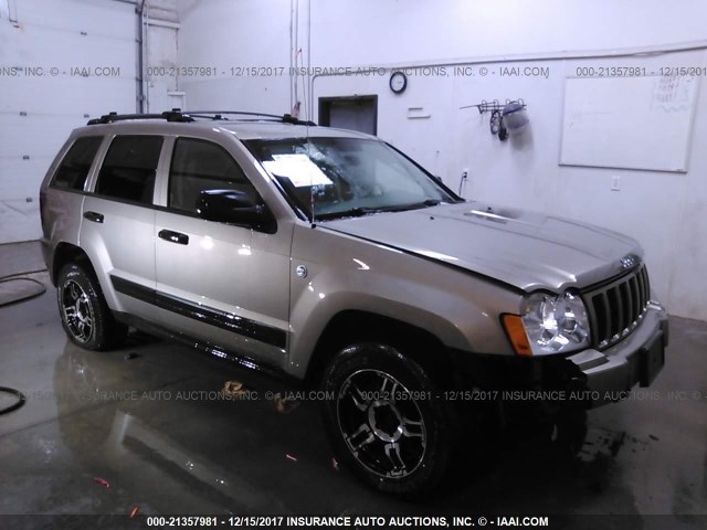 1J4GR48K16C213526 - 2006 JEEP GRAND CHEROKEE LAREDO/COLUMBIA/FREEDOM 金色 照片 1