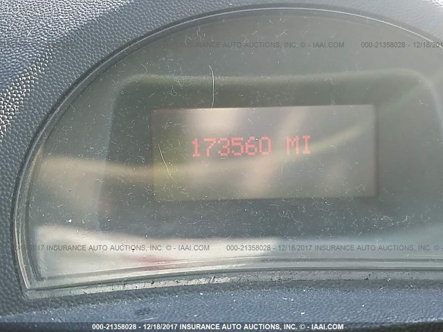 2G2WP552981156216 - 2008 PONTIAC GRAND PRIX SILVER photo 7