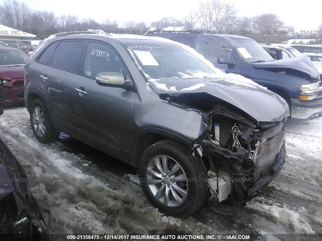 5XYKU4A24BG106789 - 2011 KIA SORENTO EX Pewter photo 1