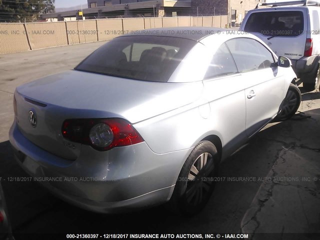 WVWAA71F97V020628 - 2007 VOLKSWAGEN EOS 2.0T SILVER photo 4