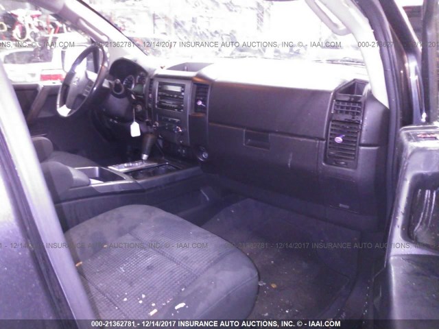 1N6AA0EC5CN307303 - 2012 NISSAN TITAN S/SV/SL/PRO-4X GRAY photo 5