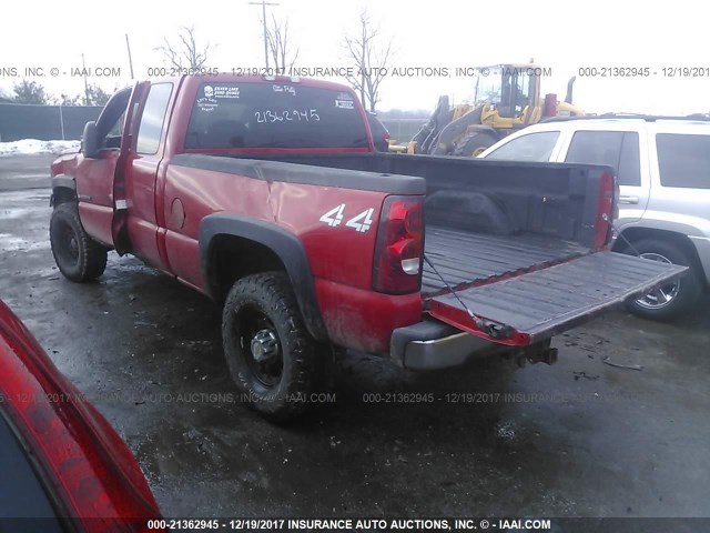 1GCHK29U24E113018 - 2004 CHEVROLET SILVERADO K2500 HEAVY DUTY RED photo 3