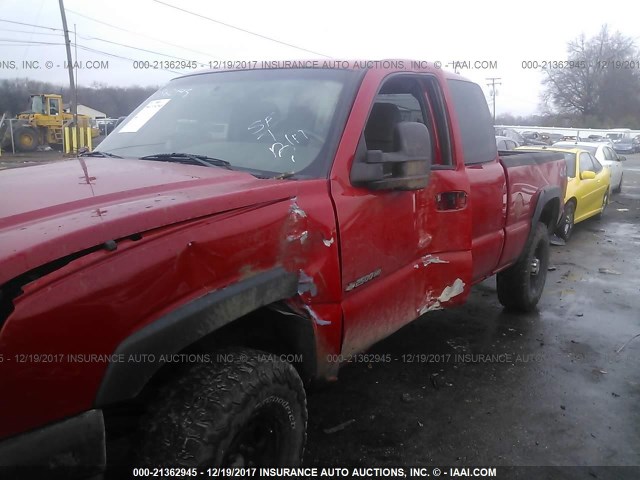 1GCHK29U24E113018 - 2004 CHEVROLET SILVERADO K2500 HEAVY DUTY RED photo 6