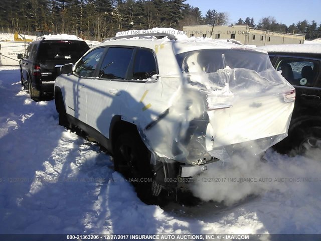 1C4PJMCB9GW225931 - 2016 JEEP CHEROKEE LATITUDE WHITE photo 3