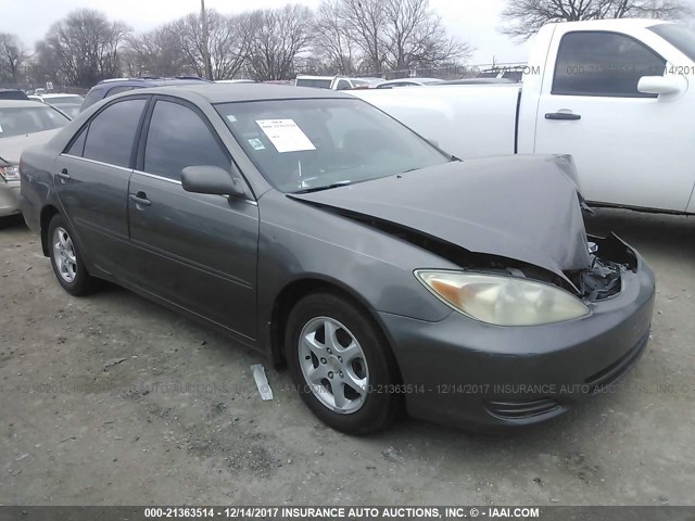 4T1BE32KX2U634546 - 2002 TOYOTA CAMRY LE/XLE/SE 灰色 照片 1