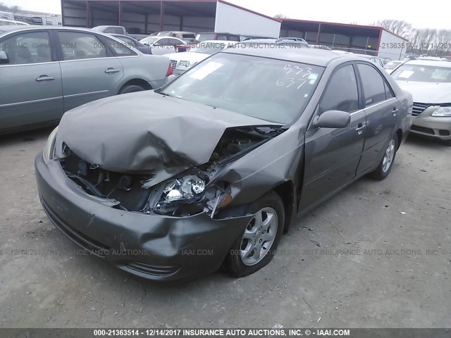 4T1BE32KX2U634546 - 2002 TOYOTA CAMRY LE/XLE/SE 灰色 照片 2