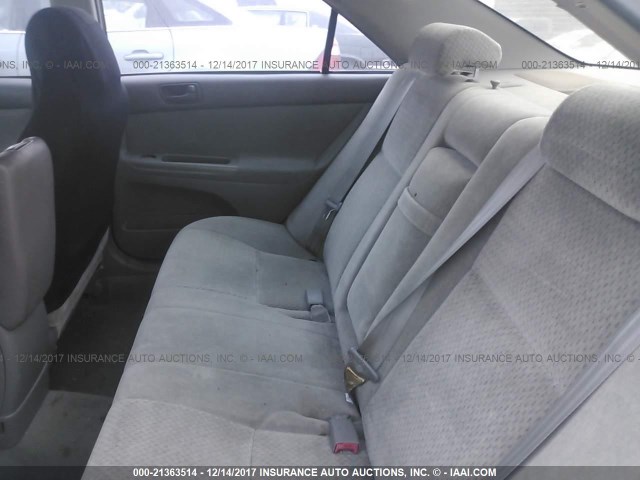 4T1BE32KX2U634546 - 2002 TOYOTA CAMRY LE/XLE/SE 灰色 照片 8