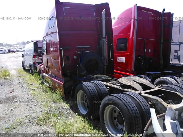 4V4ND4RJ1YN245342 - 2000 VOLVO VN RED photo 3