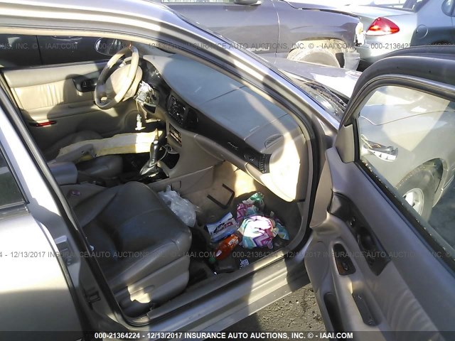 2G4WB55K721132381 - 2002 BUICK REGAL LS 棕色 照片 5