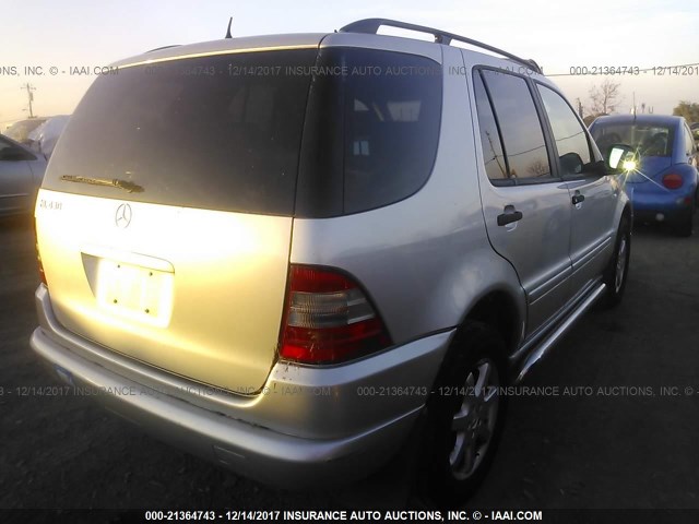 4JGAB72E9XA073836 - 1999 MERCEDES-BENZ ML 430 银色 照片 4