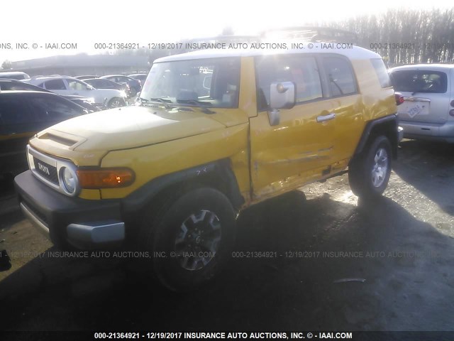 JTEBU11F170043631 - 2007 TOYOTA FJ CRUISER YELLOW photo 2