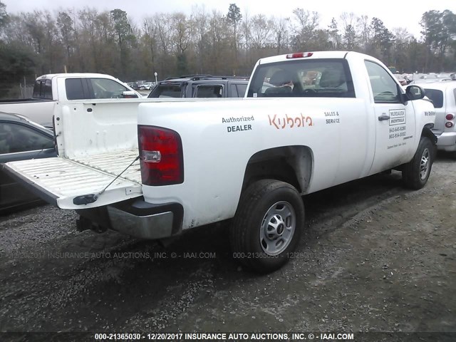 1GC0CVCG4EF181640 - 2014 CHEVROLET SILVERADO C2500 HEAVY DUTY WHITE photo 4