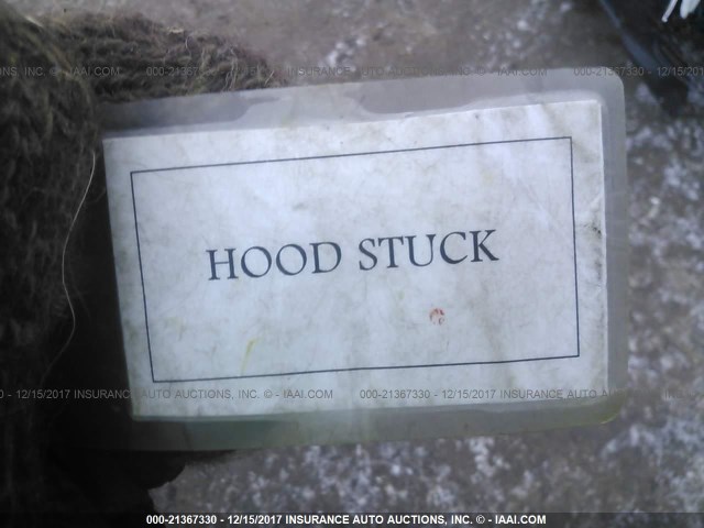 4T1BE30K95U007182 - 2005 TOYOTA CAMRY LE/XLE/SE შავი ფოტო 10