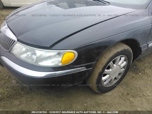 1LNHM97V32Y693952 - 2002 LINCOLN CONTINENTAL  黑色 照片 2