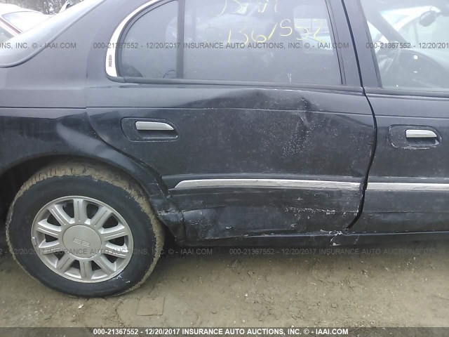 1LNHM97V32Y693952 - 2002 LINCOLN CONTINENTAL  黑色 照片 6