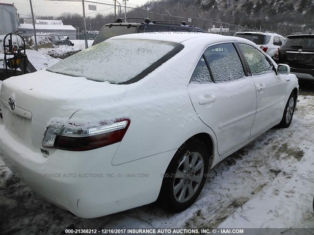 JTNBB46K973034784 - 2007 TOYOTA CAMRY NEW GENERAT HYBRID WHITE photo 4