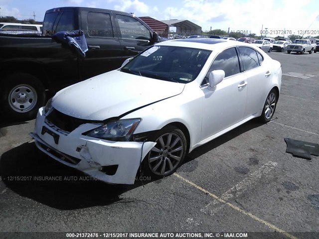 JTHBK262485074672 - 2008 LEXUS IS 250 WHITE photo 2