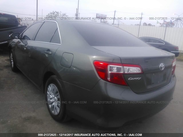 4T4BF1FK7CR267088 - 2012 TOYOTA CAMRY SE/LE/XLE GREEN photo 3