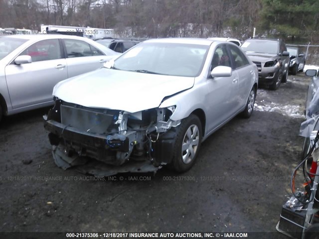 4T1BE46K07U164499 - 2007 TOYOTA CAMRY NEW GENERAT CE/LE/XLE/SE SILVER photo 2