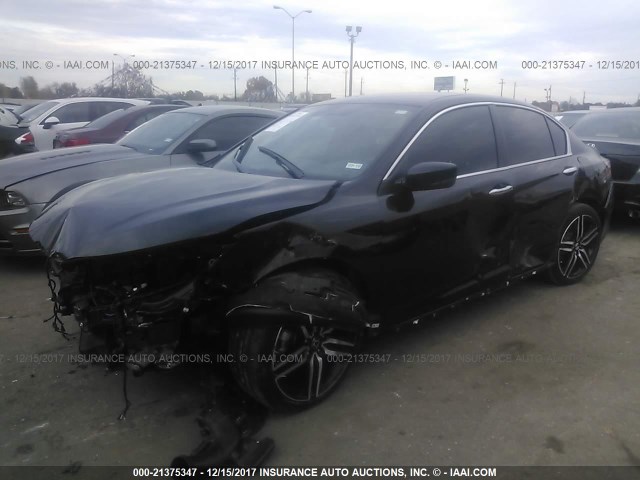 1HGCR2F57HA077196 - 2017 HONDA ACCORD SPORT შავი ფოტო 2