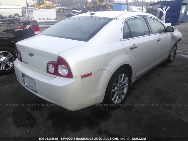 1G1ZE5E15BF390965 - 2011 CHEVROLET MALIBU LTZ 白色 照片 4