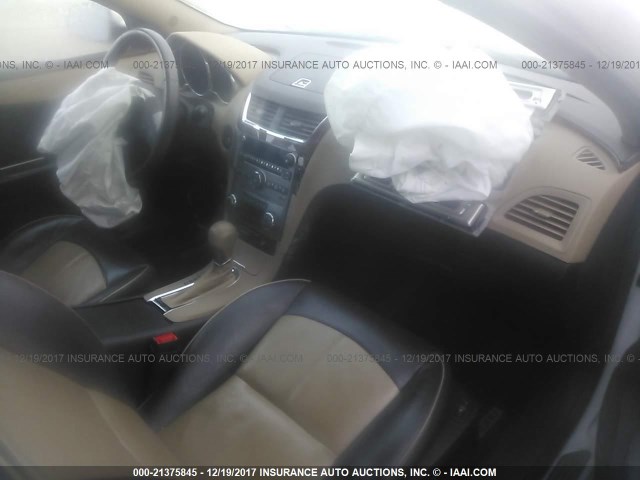 1G1ZE5E15BF390965 - 2011 CHEVROLET MALIBU LTZ 白色 照片 5