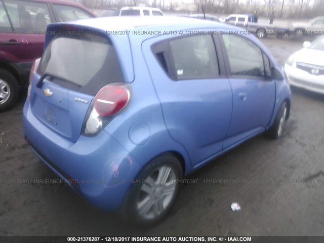 KL8CD6S92DC624203 - 2013 CHEVROLET SPARK 1LT BLUE photo 4