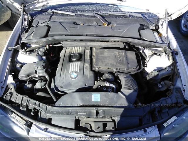 WBAUC73519VK79528 - 2009 BMW 135 I SILVER photo 10