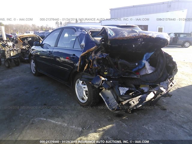 JTDBE32K220082942 - 2002 TOYOTA CAMRY LE/XLE/SE Dark Blue photo 3
