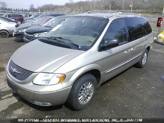 2C8GP64L22R798039 - 2002 CHRYSLER TOWN & COUNTRY LIMITED GOLD photo 2