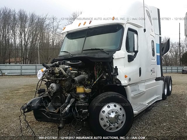 1FUJGLDR6DSBW6880 - 2013 FREIGHTLINER CASCADIA 125  WHITE photo 2