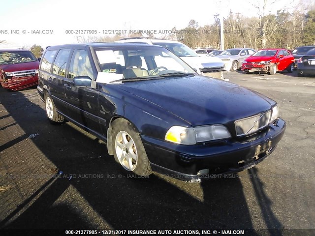 YV1LW564XW2353758 - 1998 VOLVO V70 GLT Dark Blue photo 1