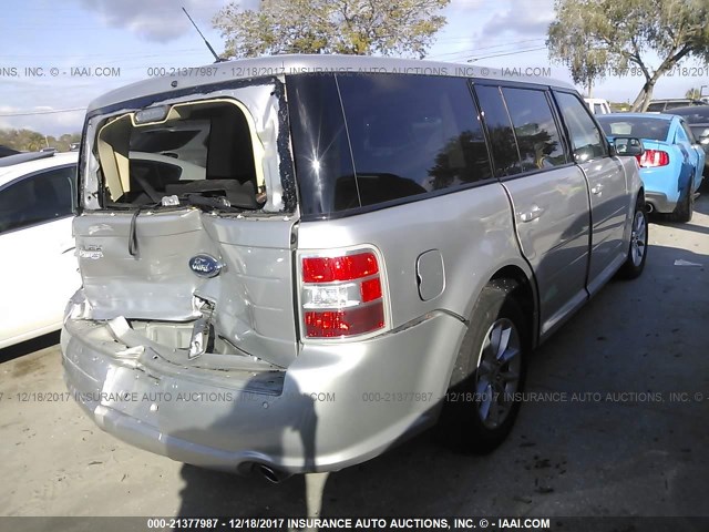 2FMGK5B86EBD41252 - 2014 FORD FLEX SE GRAY photo 4