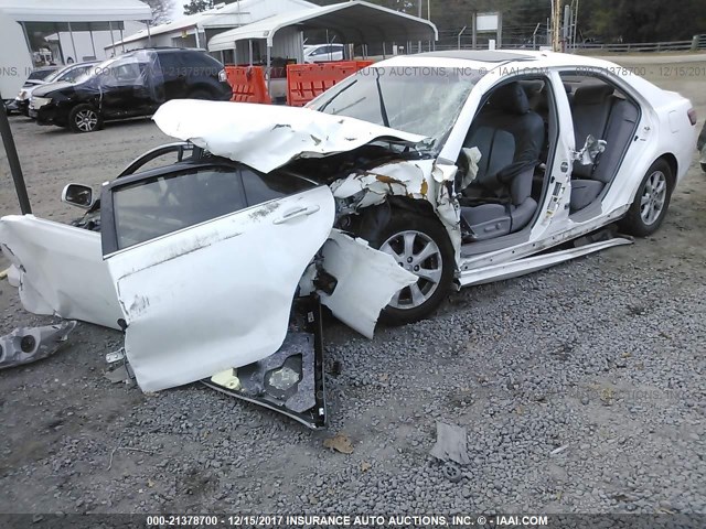 4T1BF3EK8AU535621 - 2010 TOYOTA CAMRY SE/LE/XLE WHITE photo 2