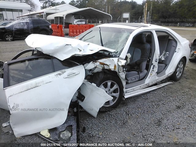 4T1BF3EK8AU535621 - 2010 TOYOTA CAMRY SE/LE/XLE WHITE photo 6