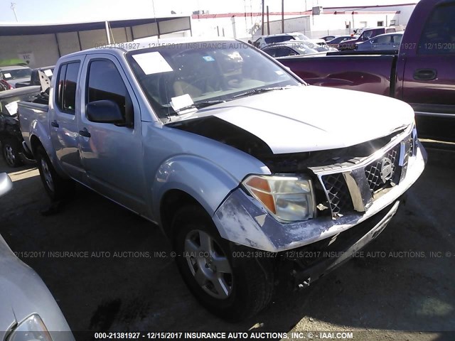 1N6AD07U26C435236 - 2006 NISSAN FRONTIER CREW CAB LE/SE/OFF ROAD SILVER photo 1