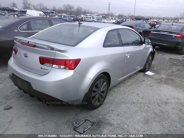 KNAFW6A36B5386706 - 2011 KIA FORTE SX SILVER photo 4