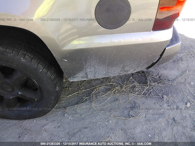 3GNEC12047G269454 - 2007 CHEVROLET AVALANCHE C1500 GRAY photo 6