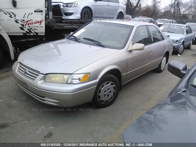 4T1BG22KXXU606953 - 1999 TOYOTA CAMRY CE/LE/XLE GOLD photo 2