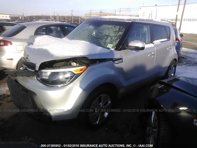 KNDJN2A25G7865341 - 2016 KIA SOUL SILVER photo 2