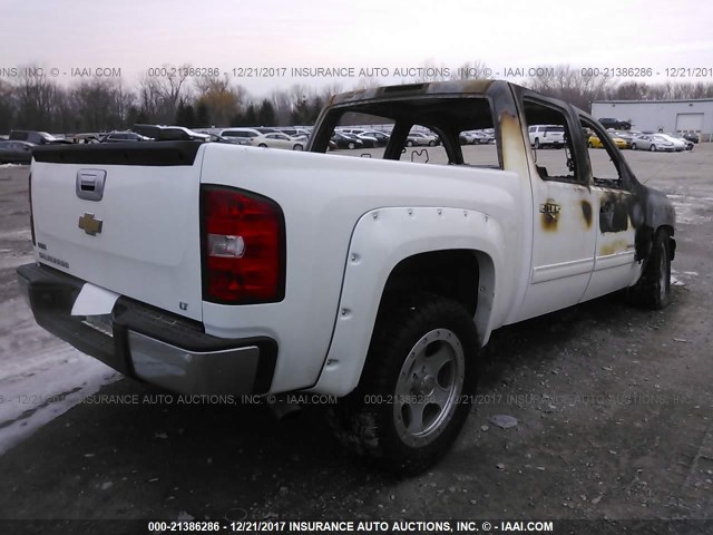 3GCPKSE3XBG238072 - 2011 CHEVROLET SILVERADO K1500 LT WHITE photo 4