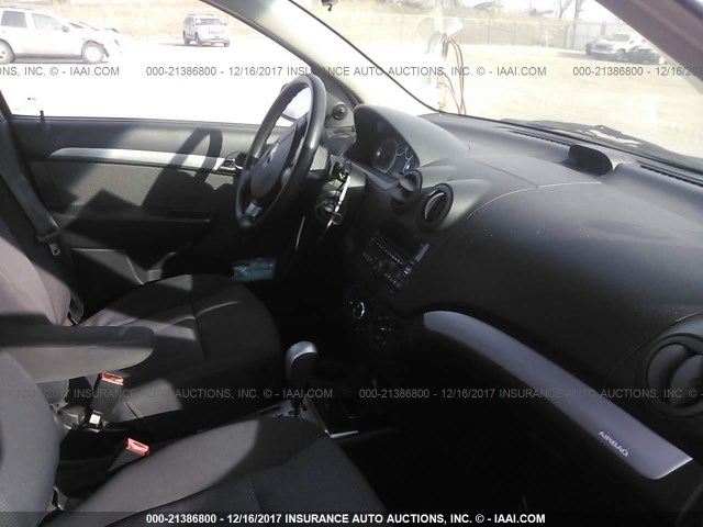 KL1TD5DE0AB114002 - 2010 CHEVROLET AVEO LS/LT 红色 照片 5