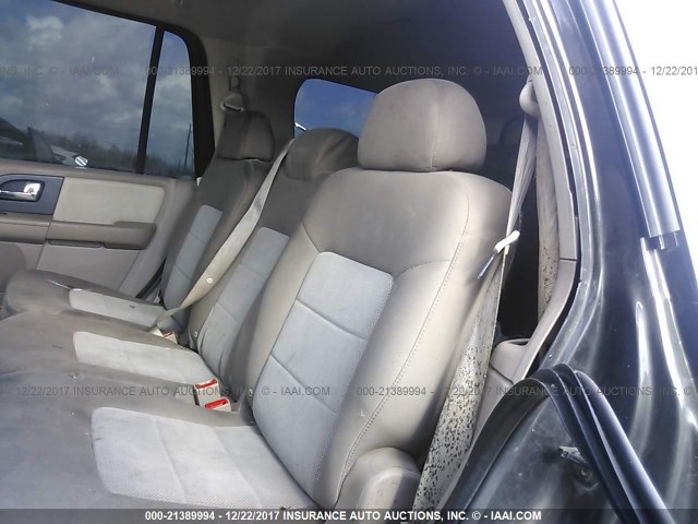 1FMPU155X5LA55926 - 2005 FORD EXPEDITION XLT ნაცრისფერი ფოტო 8