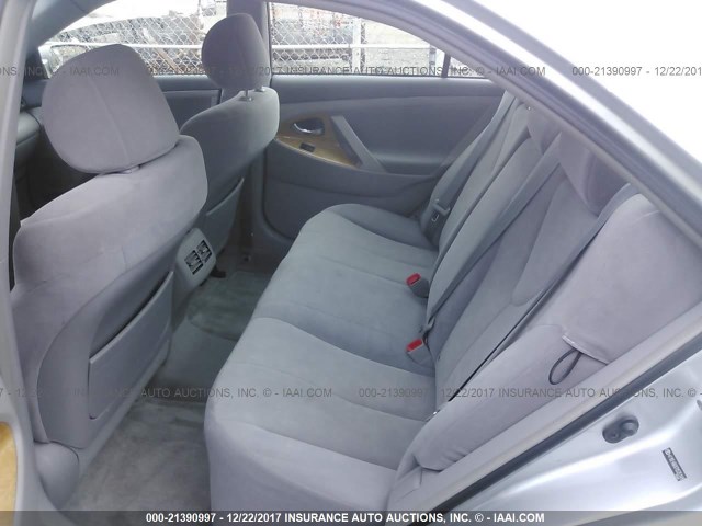 4T1BE46KX7U535149 - 2007 TOYOTA CAMRY NEW GENERAT CE/LE/XLE/SE SILVER photo 8