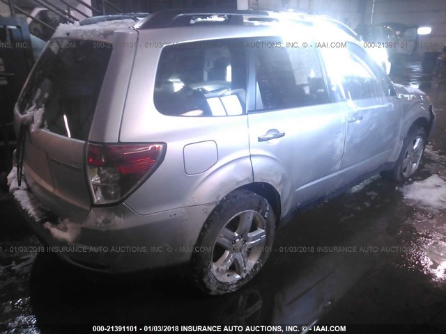 JF2SH64609H768127 - 2009 SUBARU FORESTER 2.5X LIMITED SILVER photo 4